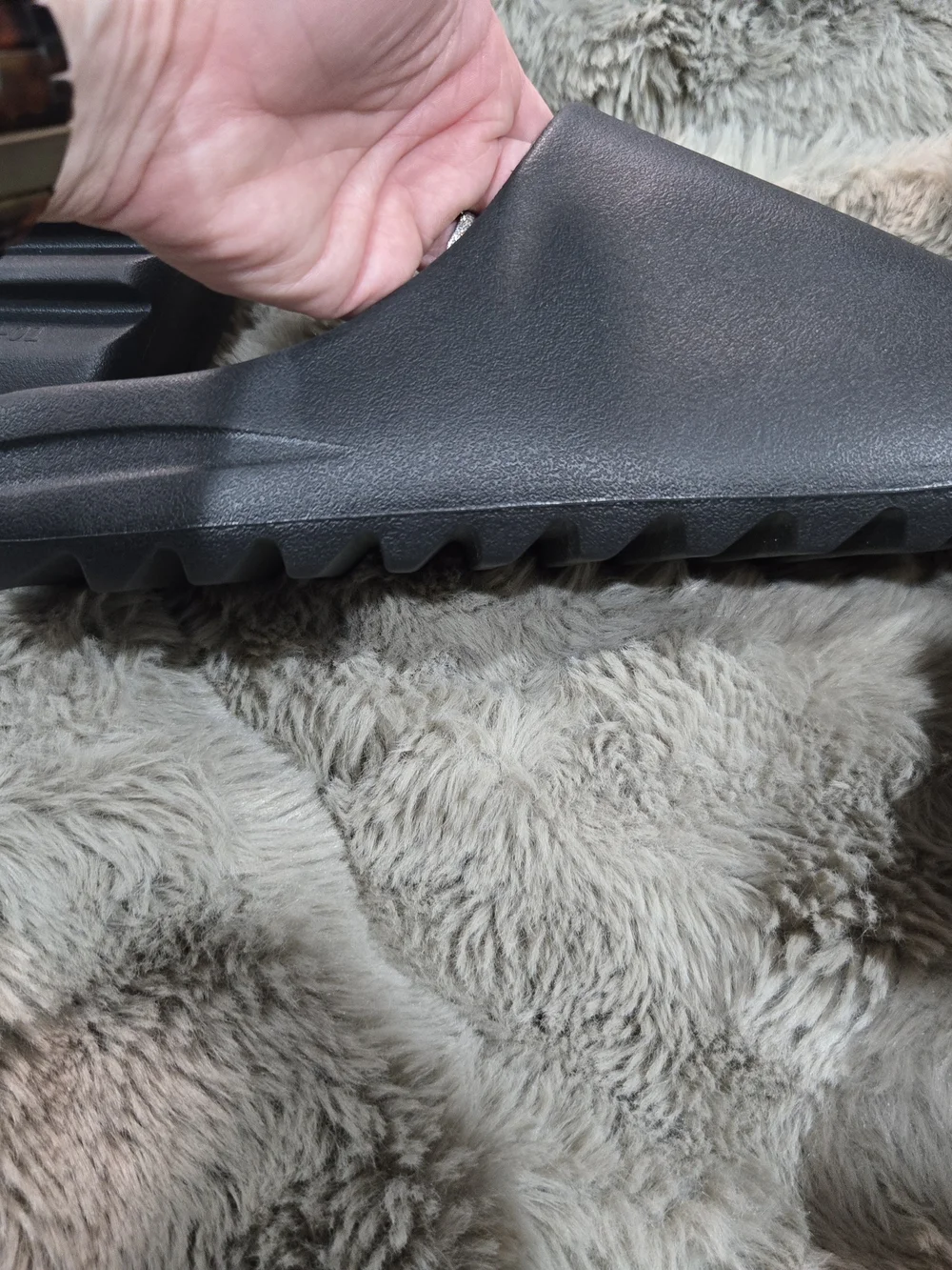 Men's Black Foam Slide Sandals - Size 12 - Onyx Style - Picture 4 of 4